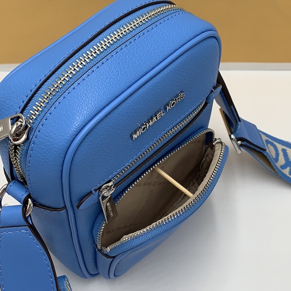 MICHAEL KORS Jet Set Medium Leather Crossbody Bag Flight Sth Pacific NWT - Picture 8 of 16